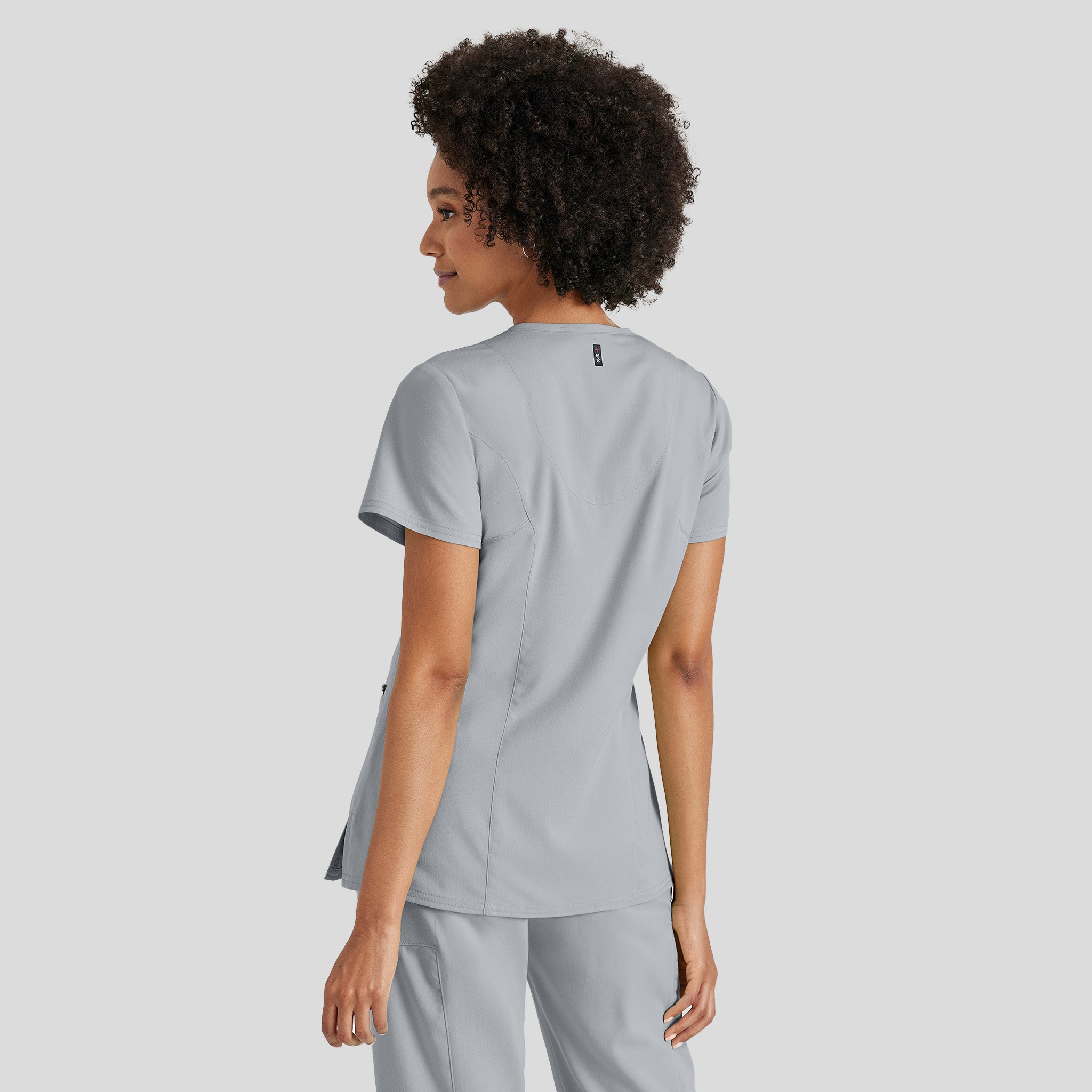 Kim 3-Pocket Crossover V-Neck Scrub Top | Moonstruck