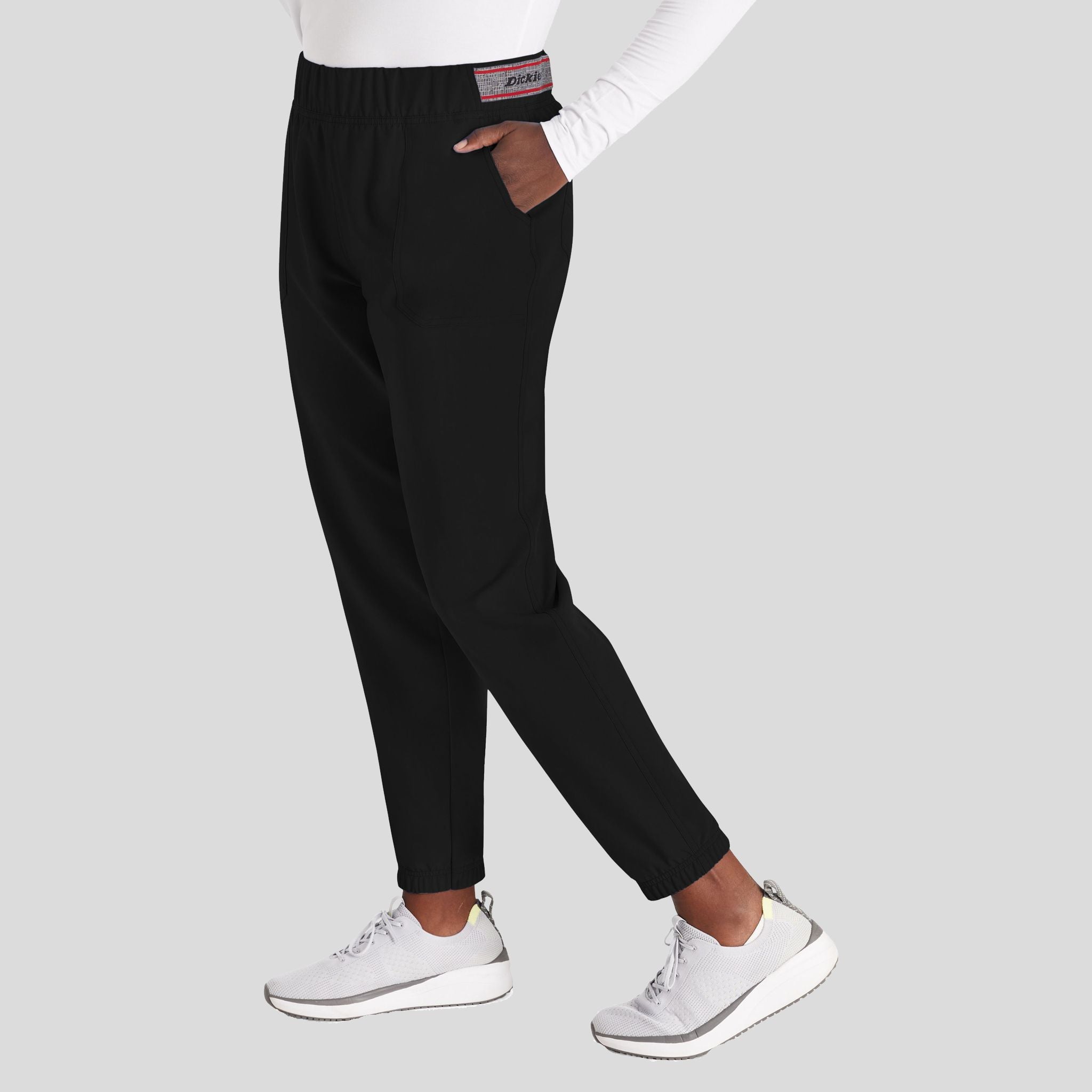Women's Mid Rise Jogger Scrub Pant | Black