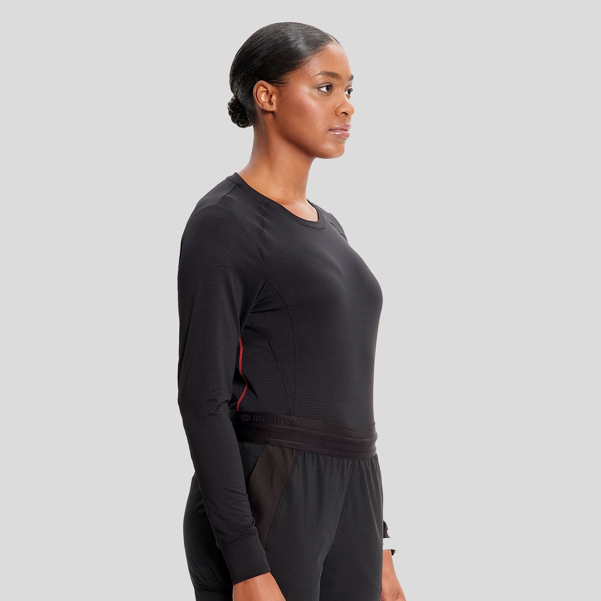 IN_INFINITY_GNR8_PERFORMANCEUNDERSCRUB_640_BLACK_RIGHT