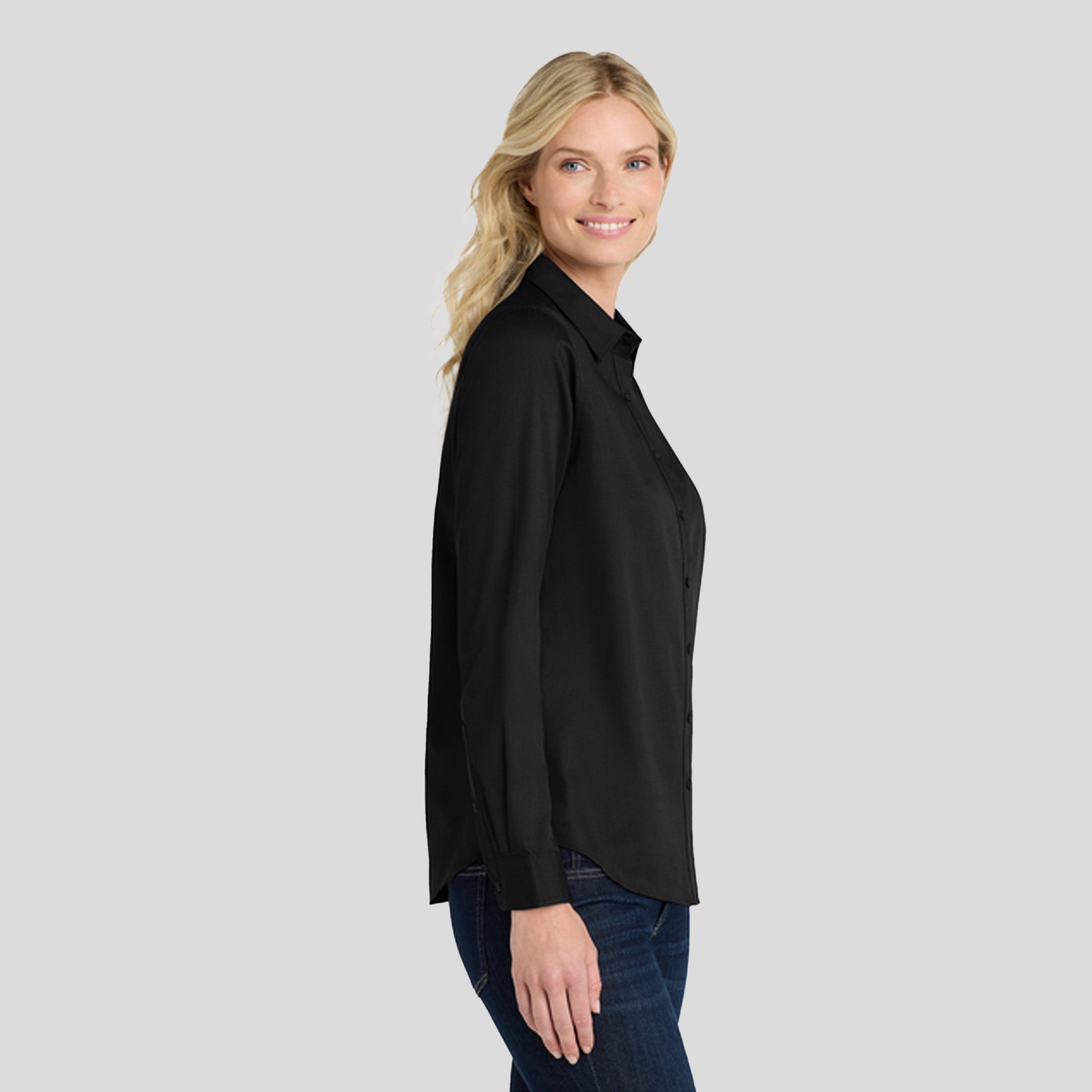 Women's Long Sleeve SuperPro React β’ | Deep Black
