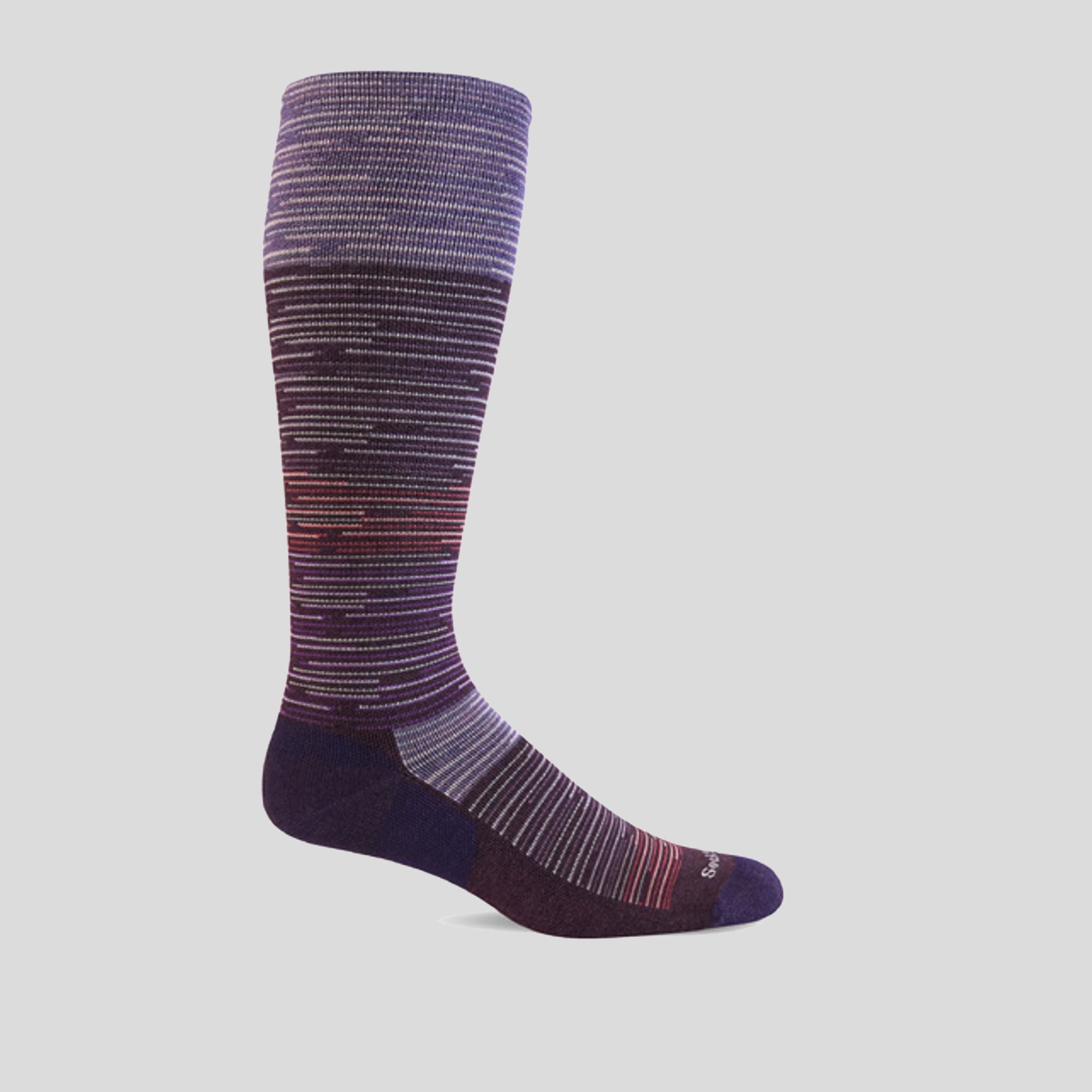 Good Vibes Moderate Graduated Compression Socks | Blackberry