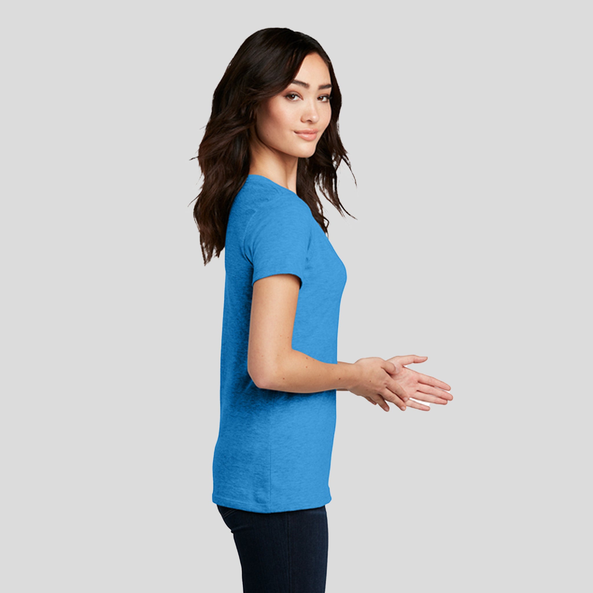 Womenโs Perfect Blendยฎ CVC V-Neck Tee | Heathered Bright Turquoise