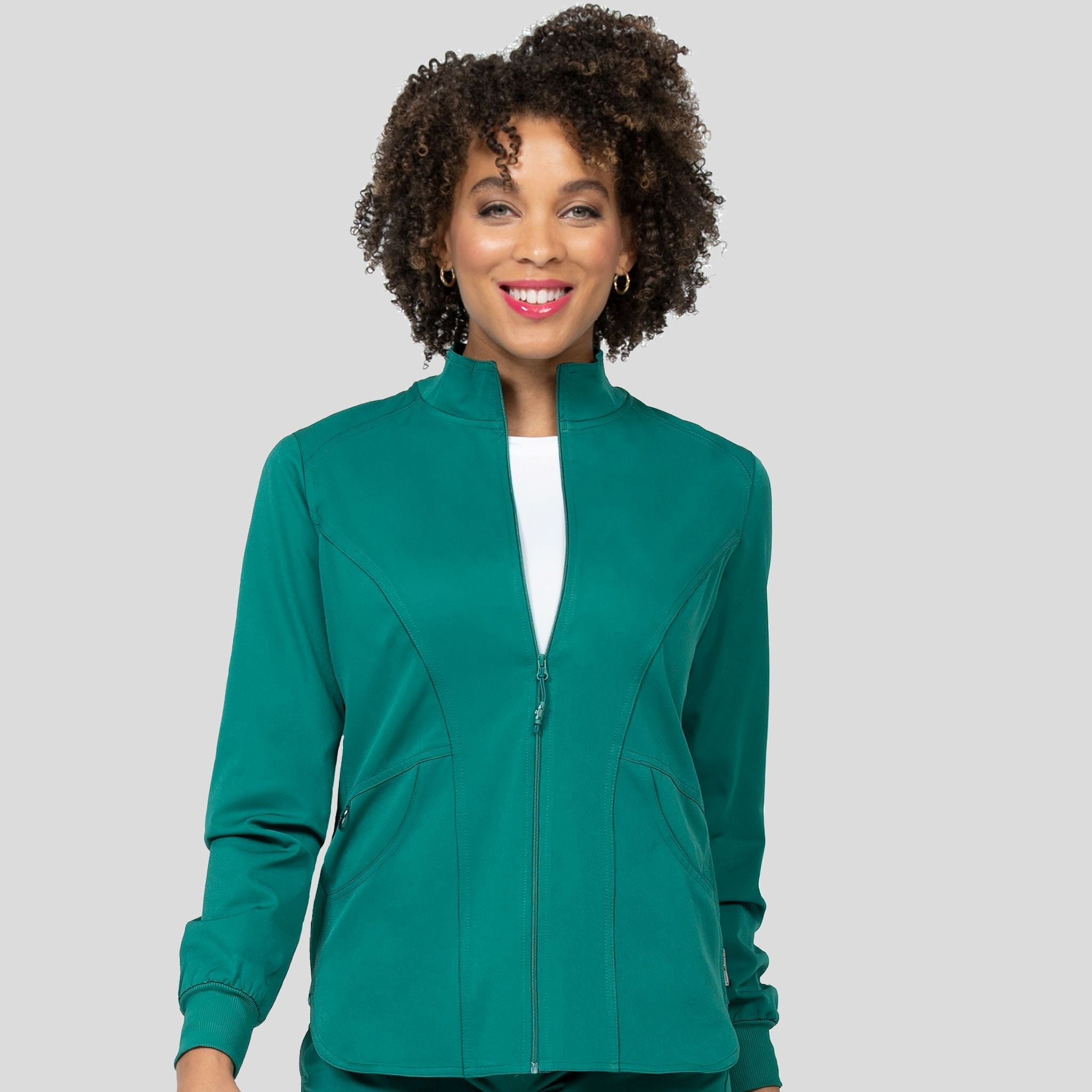 Zavate_AvaTherese_2022_hunter_front