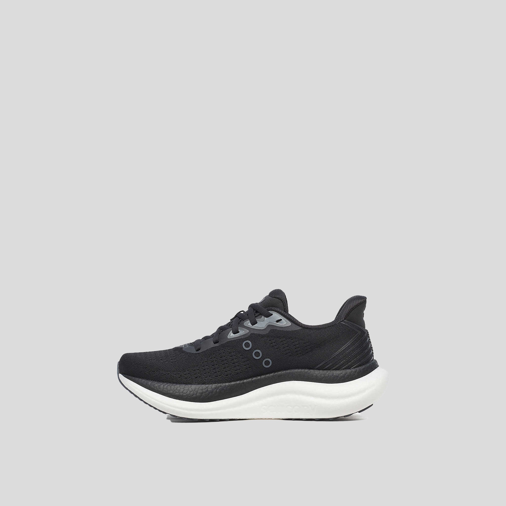 Triumph 23 | Black/White